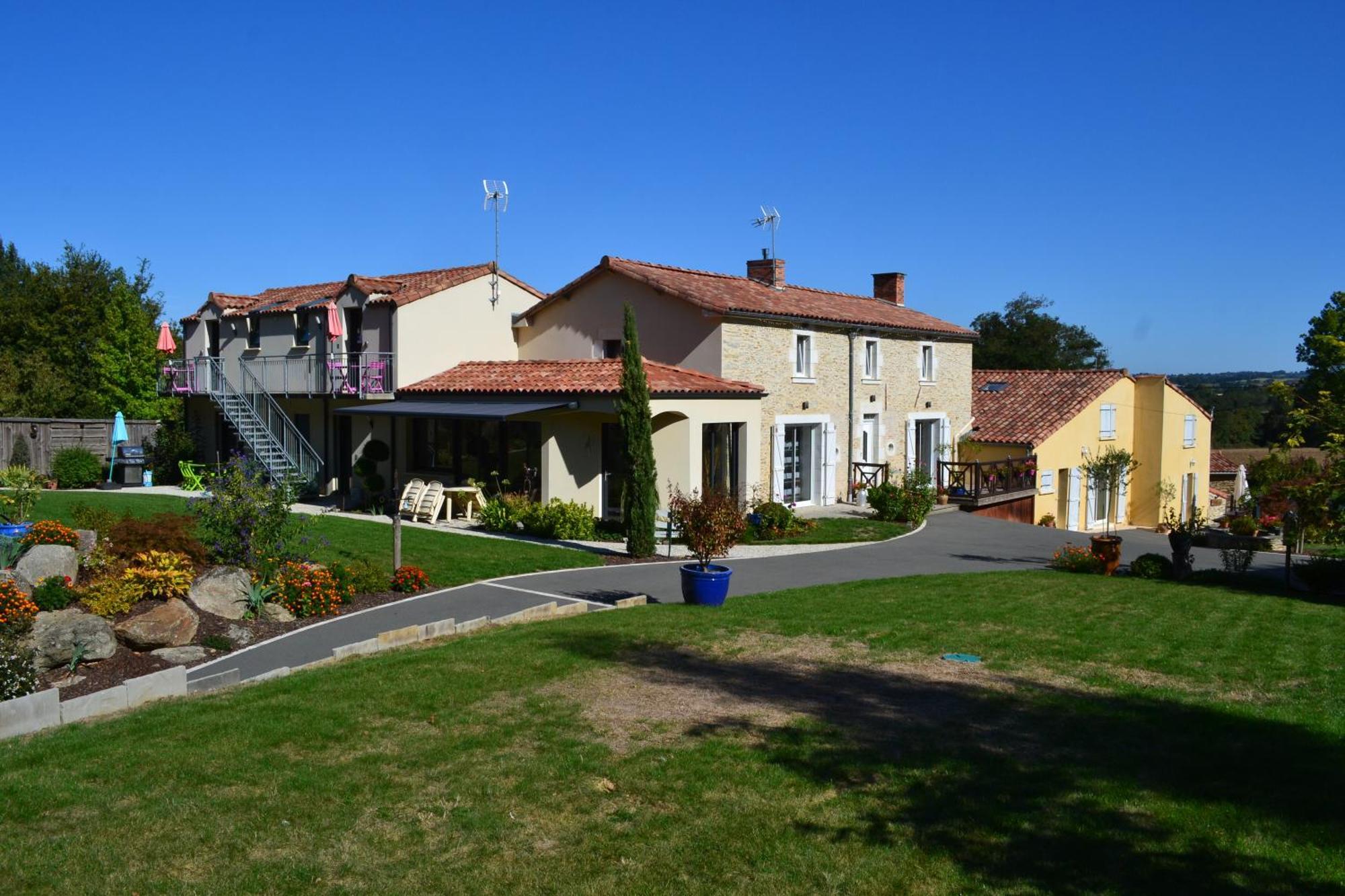 Gites De La Bibudiere Le Boupere Luaran gambar